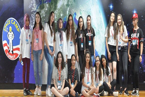 Bilim Ve Teknolojide Kız Çocukları Uzayı Keşfetti